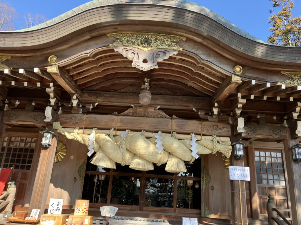 大磯六所神社大しめ縄