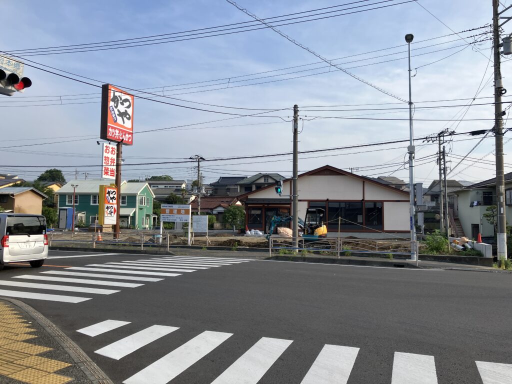 かつや大磯店周りも整備されてきました。