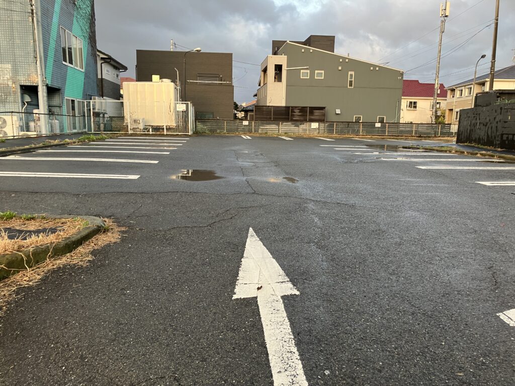 大磯ラーメン丸源駐車場