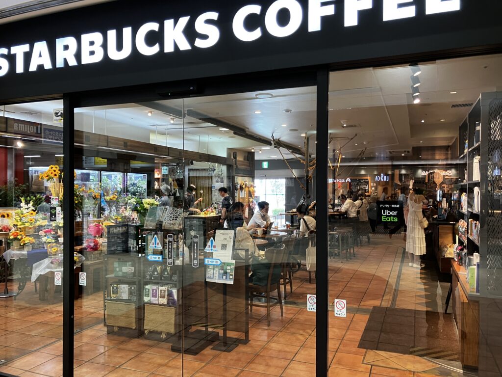 スターバックスコーヒー 平塚ラスカ店店内