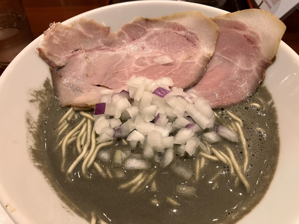 平塚ラーメン湘南の貴煮干し蕎麦